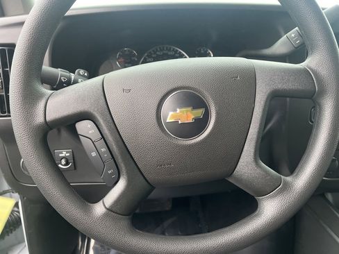 New 2025 Chevrolet Express 3500 LS w/ Chrome Appearance Package image 12