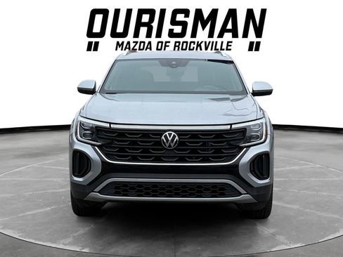 Used 2024 Volkswagen Atlas Cross Sport SE image 5