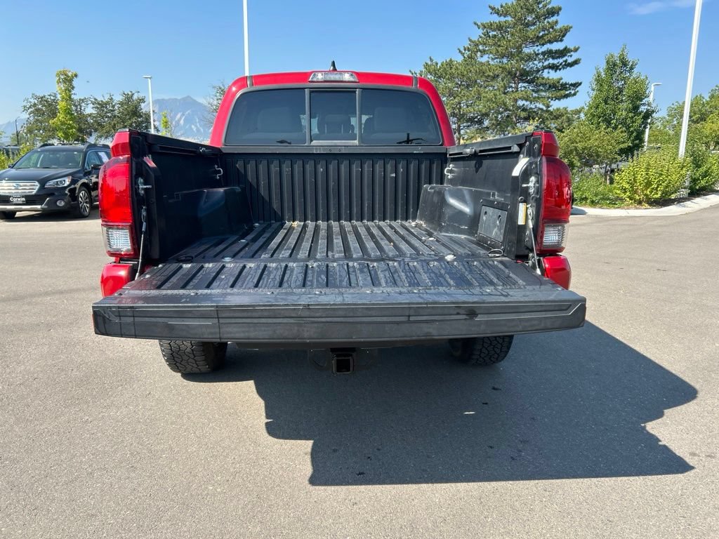 Used 2021 Toyota Tacoma SR AWD/4WD image 16