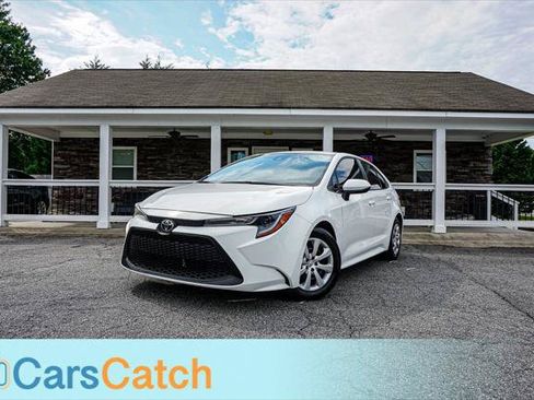 Used 2021 Toyota Corolla LE FWD image 1