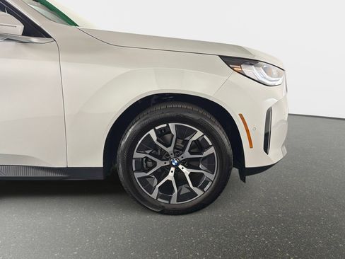Used 2025 BMW X3 xDrive30i w/ Convenience Package image 21