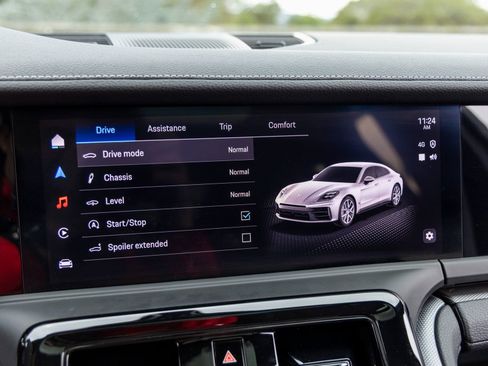 Certified 2025 Porsche Panamera 4 image 34