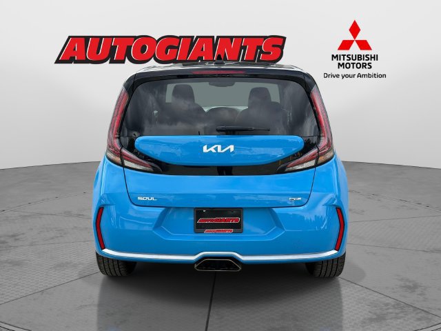 Used 2023 Kia Soul GT-Line FWD image 3