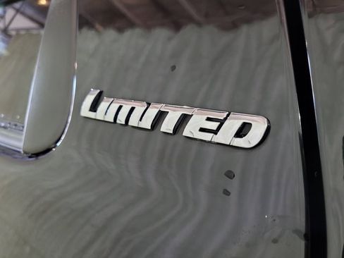 Used 2016 Toyota Sequoia Limited image 26