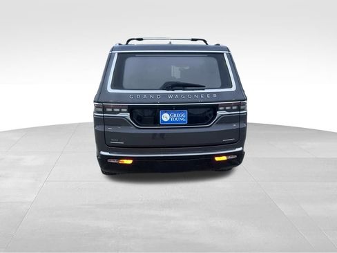 Used 2022 Jeep Grand Wagoneer Series III w/ Flexible Seating Group image 7