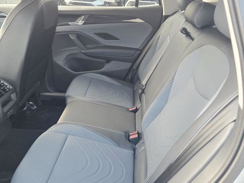 New 2026 Volkswagen Tiguan SE image 11