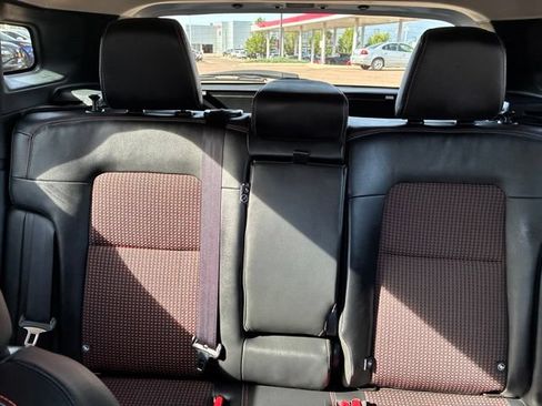 Certified 2025 Nissan Kicks SR AWD/4WD image 21