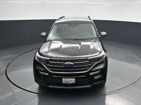 Used 2022 Ford Explorer XLT AWD/4WD image 34
