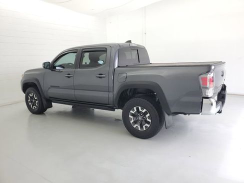 Used 2021 Toyota Tacoma TRD Off-Road AWD/4WD image 7
