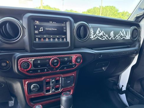 Used 2021 Jeep Wrangler Unlimited Sport AWD/4WD image 23