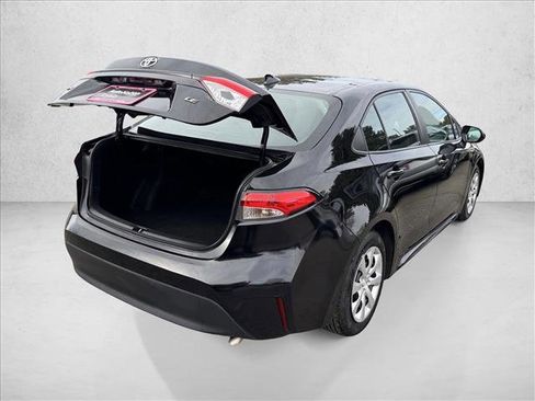 Used 2024 Toyota Corolla LE FWD image 7