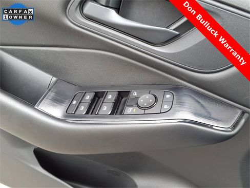 Used 2024 Nissan Rogue S image 25