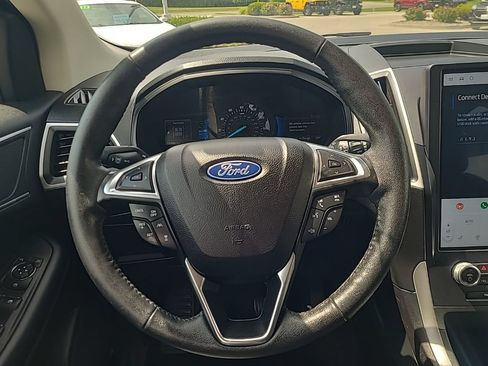 Used 2022 Ford Edge SEL w/ Convenience Package AWD/4WD image 16