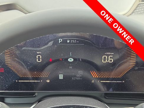 Used 2025 Kia Carnival EX image 23