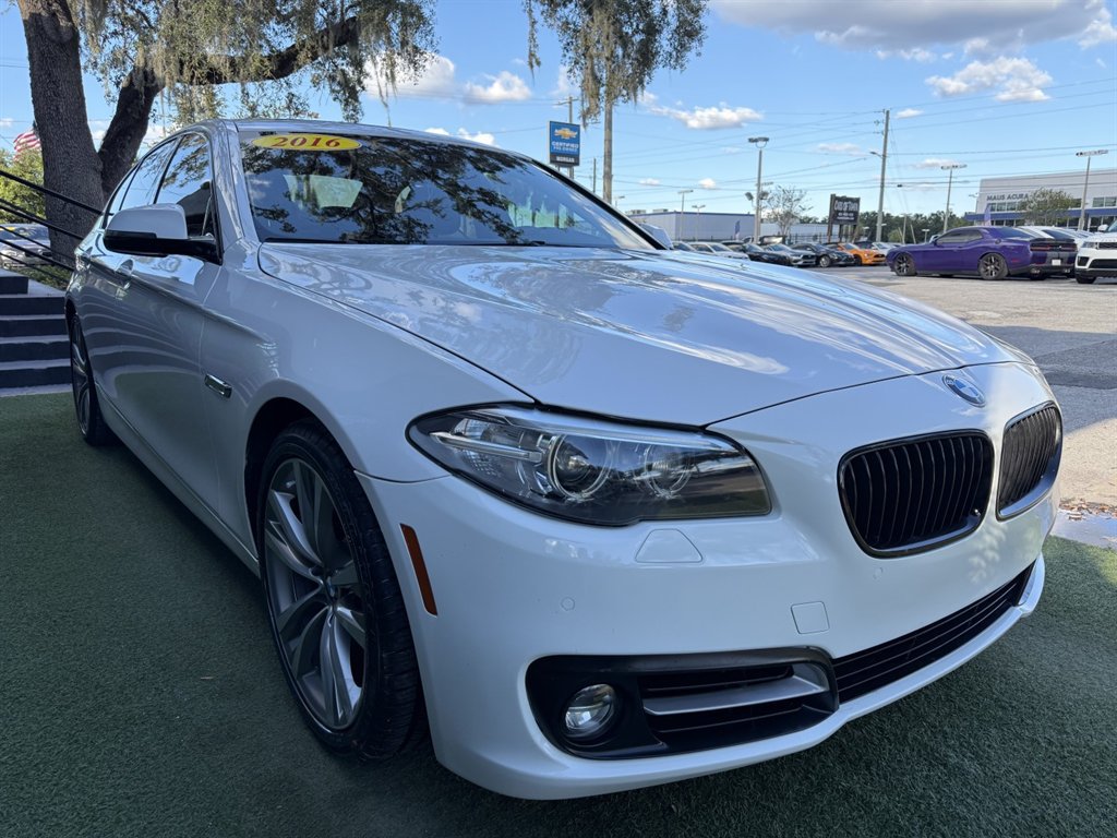 Used 2016 BMW 528i Sedan RWD image 3