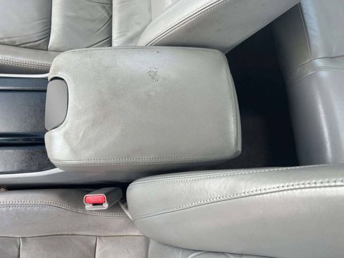 Used 2010 Honda Accord EX-L image 16