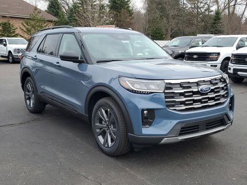 New 2026 Ford Explorer Active image 3