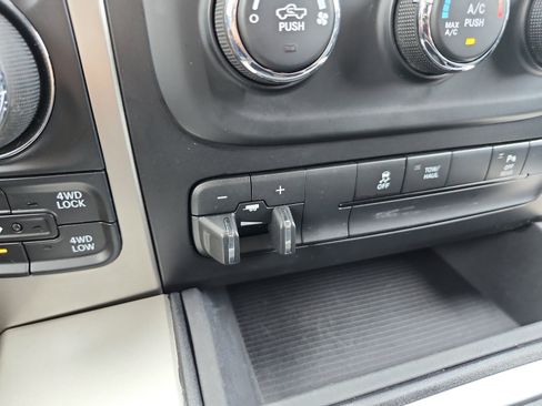 Used 2016 RAM 1500 Big Horn AWD/4WD image 20