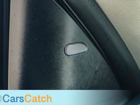 Used 2018 Nissan Rogue S image 37