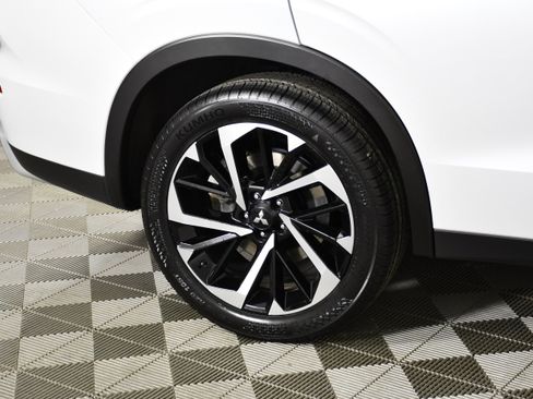 Used 2022 Mitsubishi Outlander SE AWD/4WD image 54