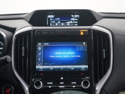 Used 2020 Subaru Ascent Limited w/ Technology Package image 18