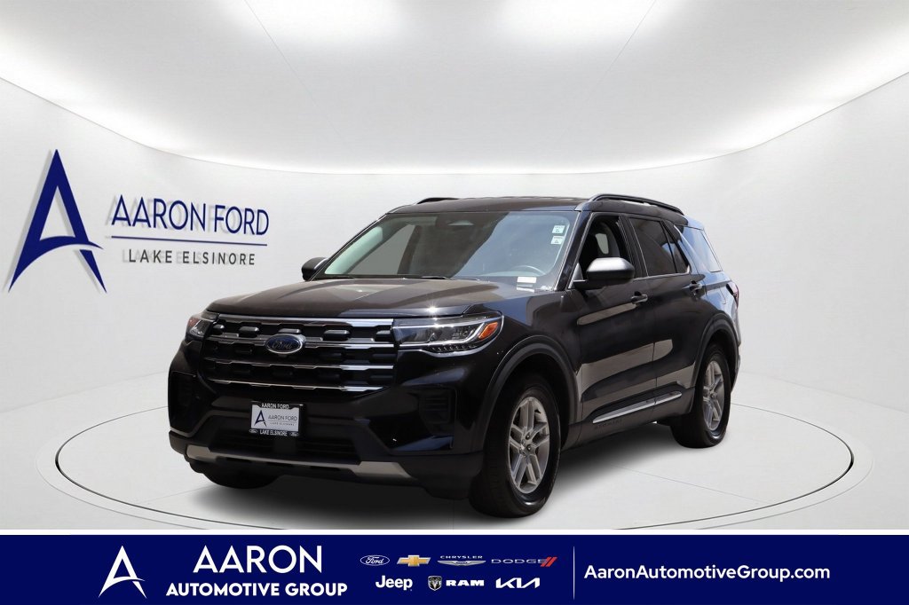 Used 2025 Ford Explorer Active RWD image 1