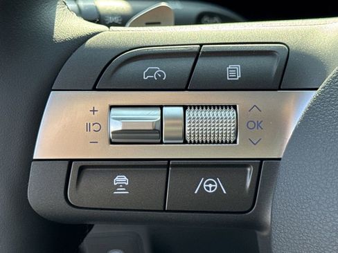 New 2026 Hyundai Kona Limited FWD image 9