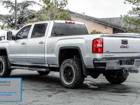Used 2017 GMC Sierra 2500 SLE w/ HD SLE Preferred Plus Package image 2