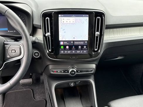 Used 2026 Volvo XC40 B5 Plus AWD/4WD image 41