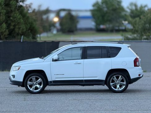 Used 2014 Jeep Compass Limited AWD/4WD image 8