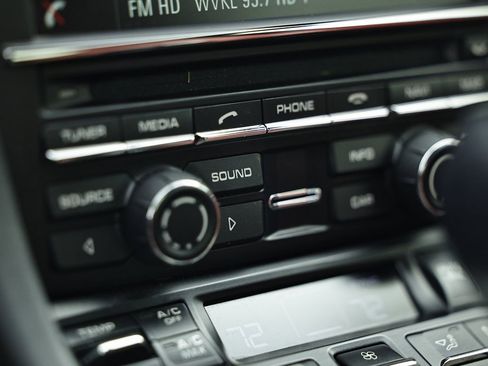 Used 2015 Porsche 911 Targa 4S image 36