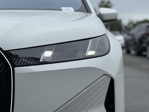 Used 2026 BMW iX xDrive45 image 13