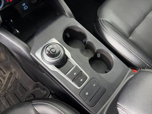 Used 2022 Ford Escape SEL w/ Class II Trailer Tow Package image 22