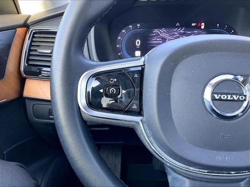 Used 2023 Volvo XC90 B6 Plus w/ Protection Package Premier image 20
