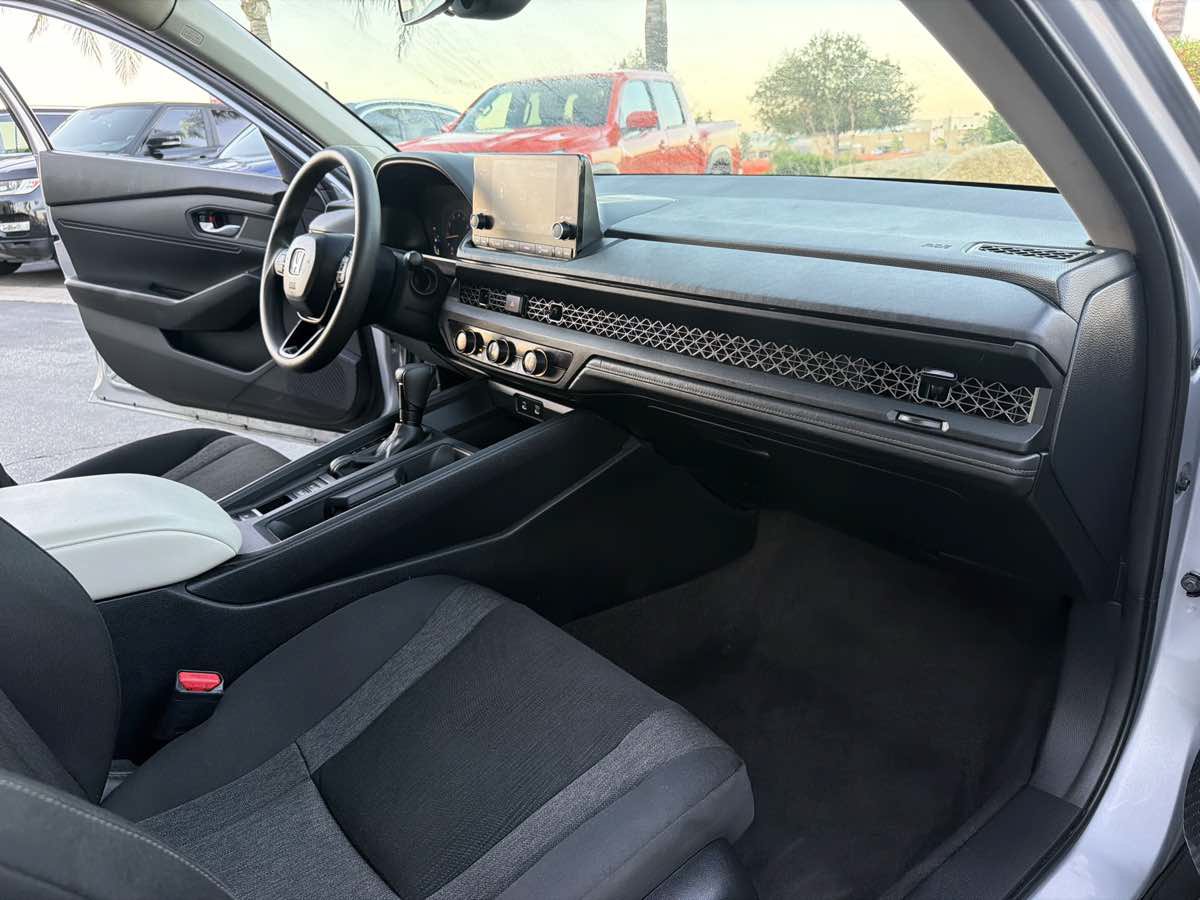 Used 2024 Honda Accord LX image 14