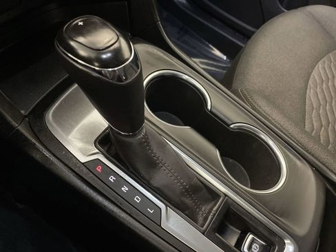 Used 2019 Chevrolet Equinox LT FWD image 9