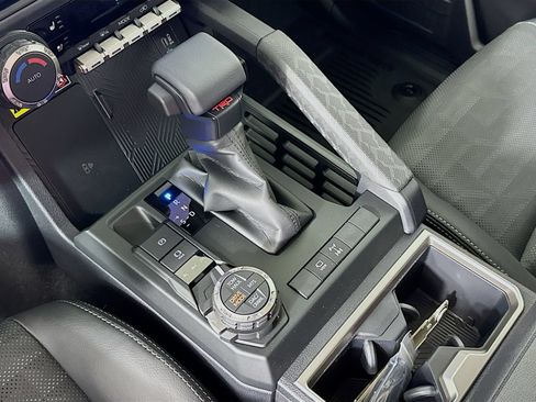 New 2026 Toyota 4Runner TRD Off-Road Premium AWD/4WD image 17