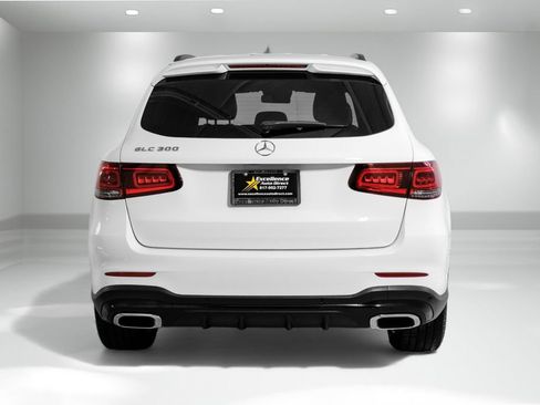 Used 2022 Mercedes-Benz GLC 300 w/ AMG Line image 9