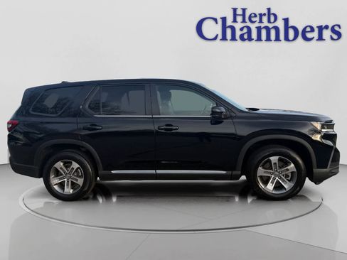 Used 2023 Honda Pilot EX-L image 10