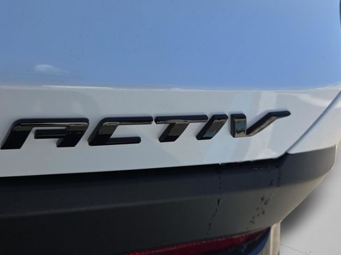 New 2026 Chevrolet Equinox ACTIV image 12