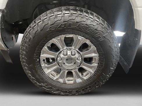 Used 2017 Ford F250 Lariat w/ Chrome Package AWD/4WD image 14