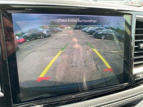 Used 2023 Chrysler Pacifica Limited image 38