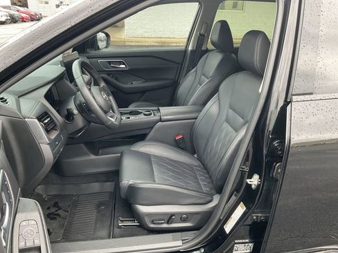 Certified 2024 Nissan Rogue Platinum AWD/4WD image 11