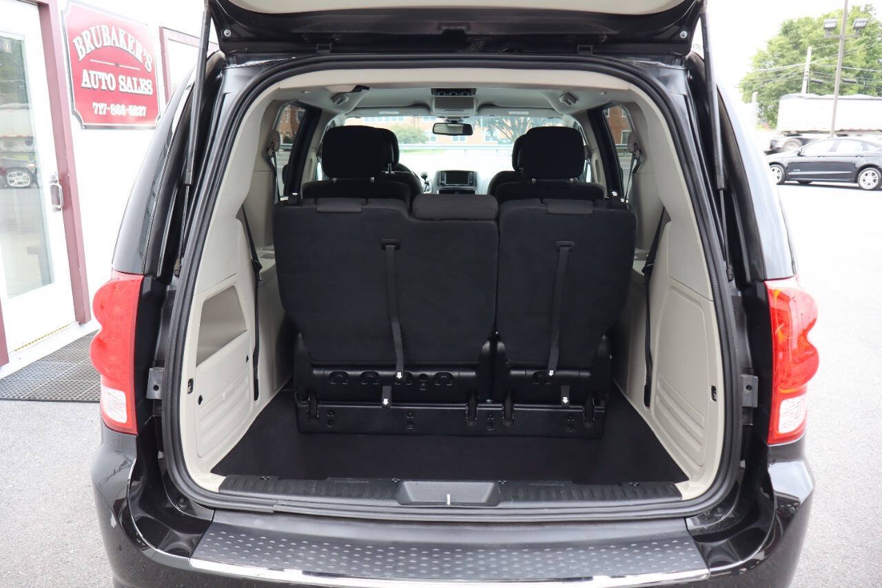 Used 2018 Dodge Grand Caravan SE w/ UConnect Hands-Free Group FWD image 4