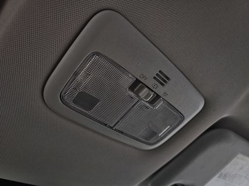Used 2019 Toyota Corolla SE FWD image 36