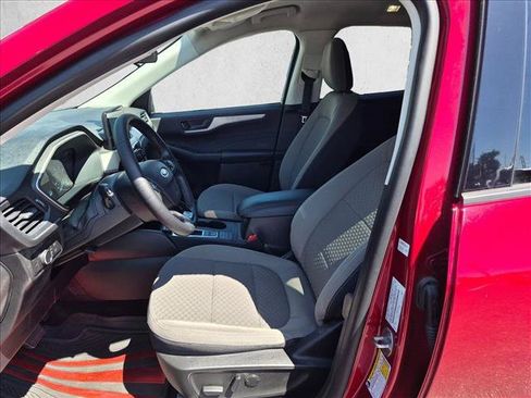 Used 2022 Ford Escape SE w/ SE Sport Appearance Package FWD image 11