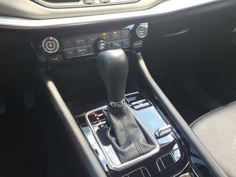 Used 2025 Jeep Compass Limited AWD/4WD image 17