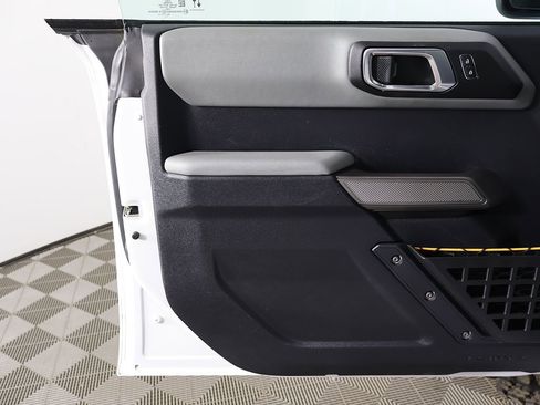 Used 2022 Ford Bronco Badlands image 19