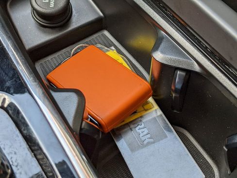 Certified 2025 Volvo S60 B5 Core AWD/4WD image 21