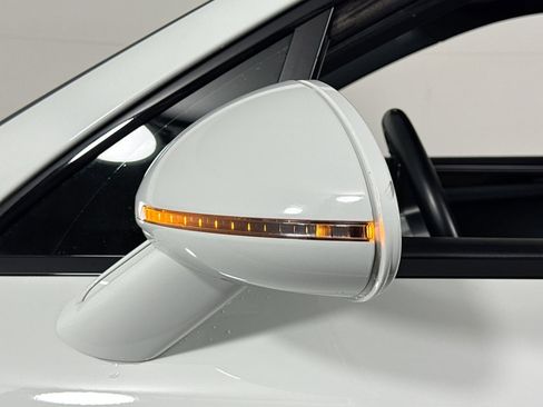 Used 2018 Porsche Macan S image 22